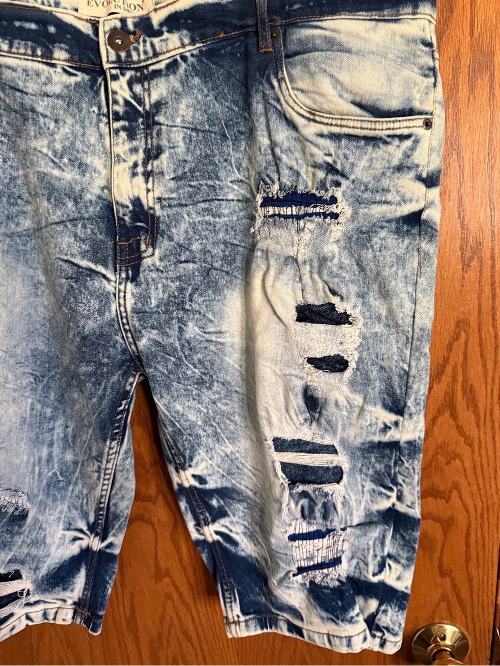 Evolution In Design Distressed Denim Jean Shorts Cotton Stretch Men's Sz 44 Y2K - Picture 3 of 10